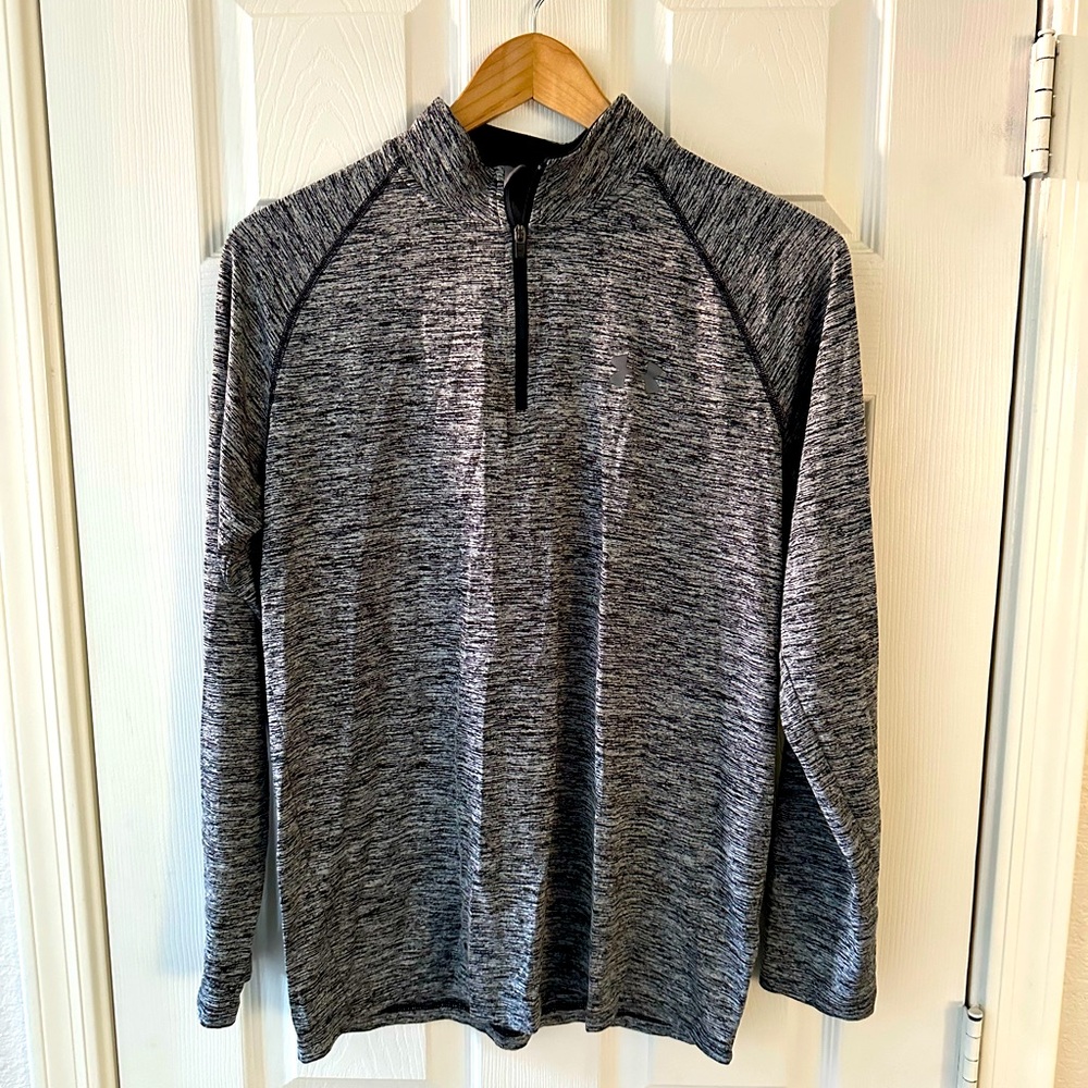 Under Armour - 1/4 Zip - Heat Gear - Size Small - Loose Fit